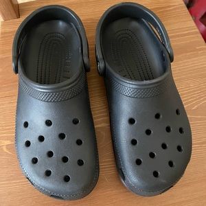 CROCS Black Classic Clogs